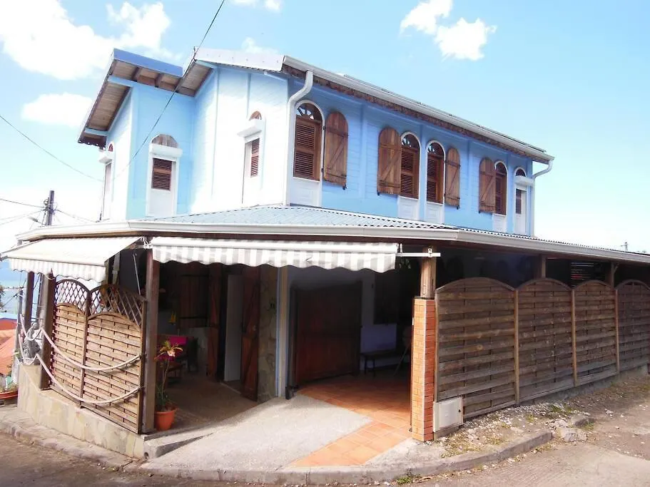 اتصالات Maison Situee Dans Un Petit Village De Pecheur 